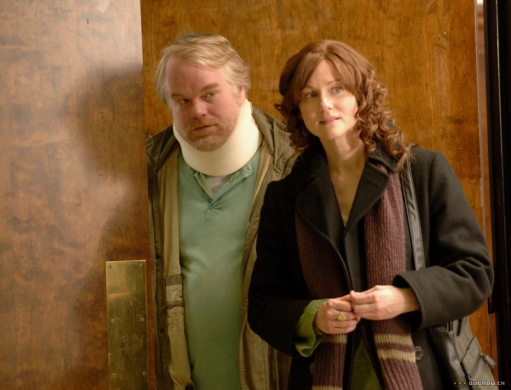 Phillip Seymour Hoffman &amp; Laura Linney in THE SAVAGES